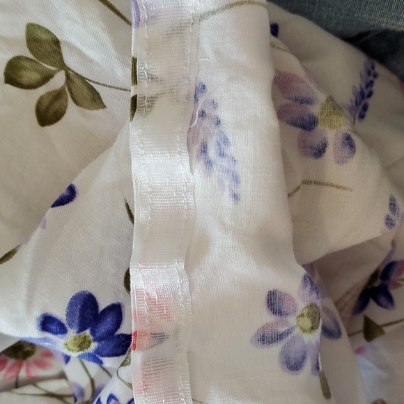 Floral with baskets and watering can blouse - Picture 8 of 9